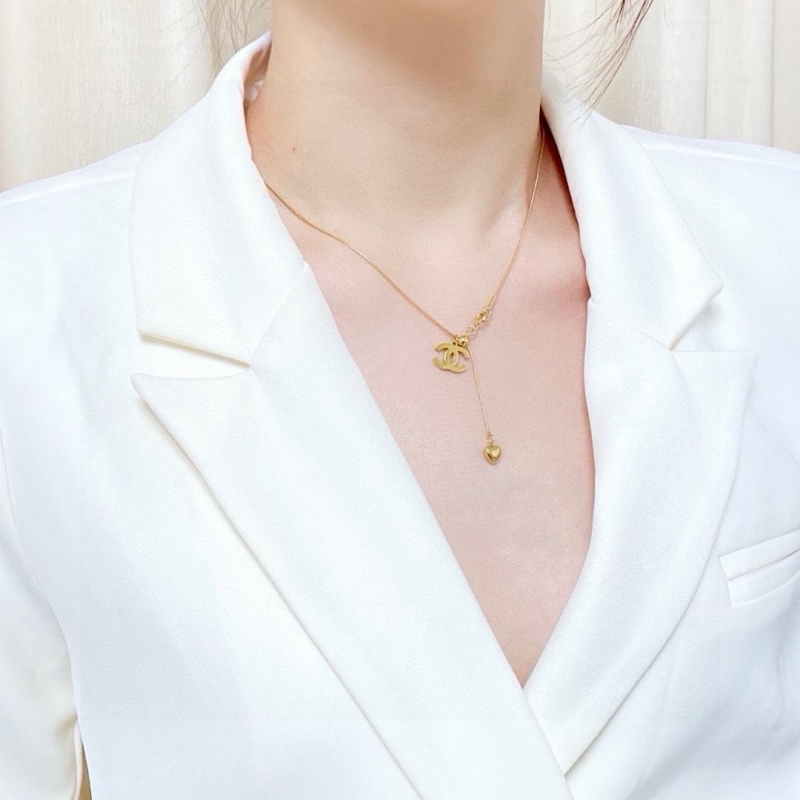 Ch**el necklaces